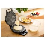 Sencor SWF 1010BK Waffle Maker, Prepare 5 waffles in heart shape, 1000W, 210x270x85mm, 1.6Kg